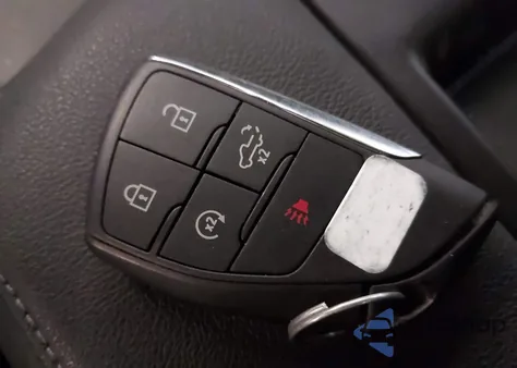 2024 Chevrolet Silverado 1500 4Wd Short Bed Custom Trail Boss z USA, uszkodzony, nr VIN 3GCUDCED8RG237296